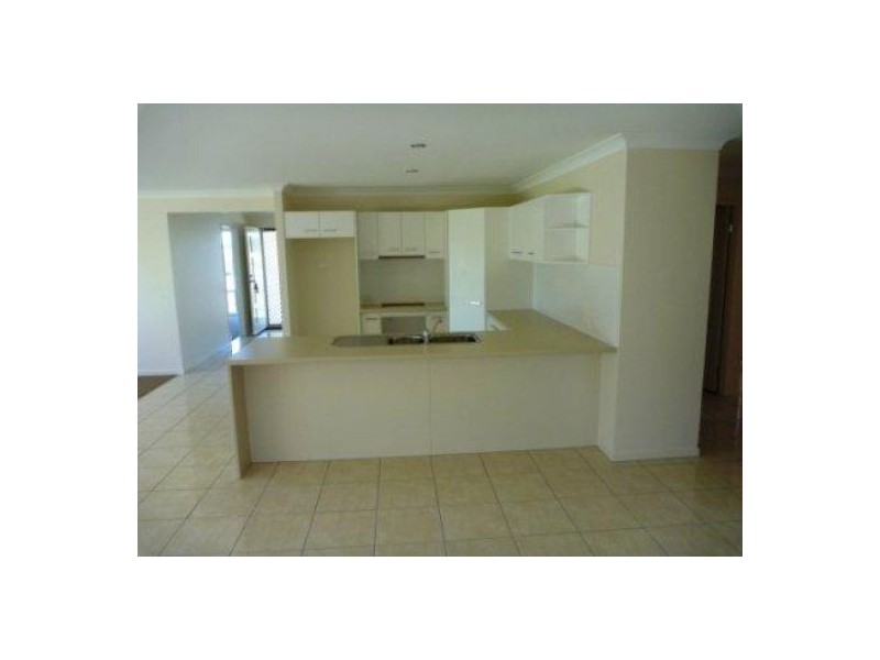 10 Mia Court, Morayfield QLD 4506