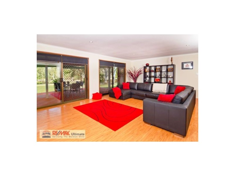 111 Creek Road, Burpengary QLD 4505