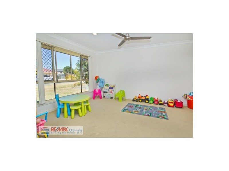 4 Abraham Close, Morayfield QLD 4506