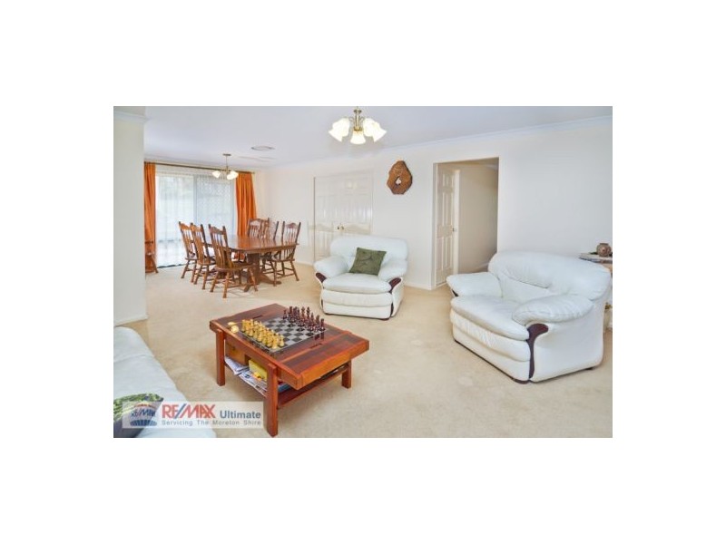 302 Nairn Rd, Morayfield QLD 4506
