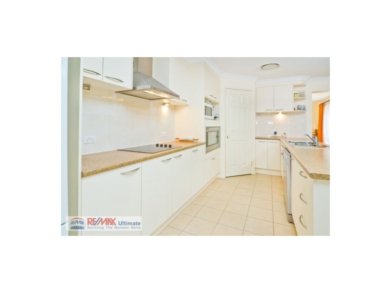 302 Nairn Rd, Morayfield QLD 4506