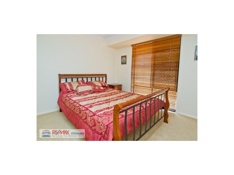 302 Nairn Rd, Morayfield QLD 4506