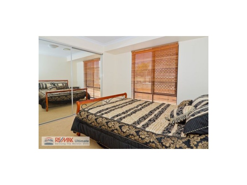 302 Nairn Rd, Morayfield QLD 4506