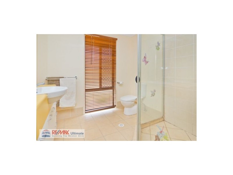 302 Nairn Rd, Morayfield QLD 4506
