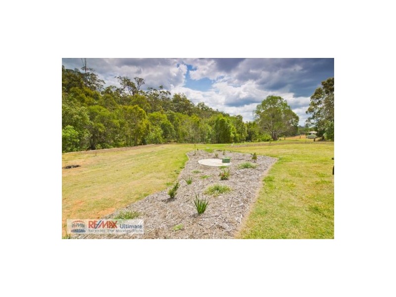 302 Nairn Rd, Morayfield QLD 4506