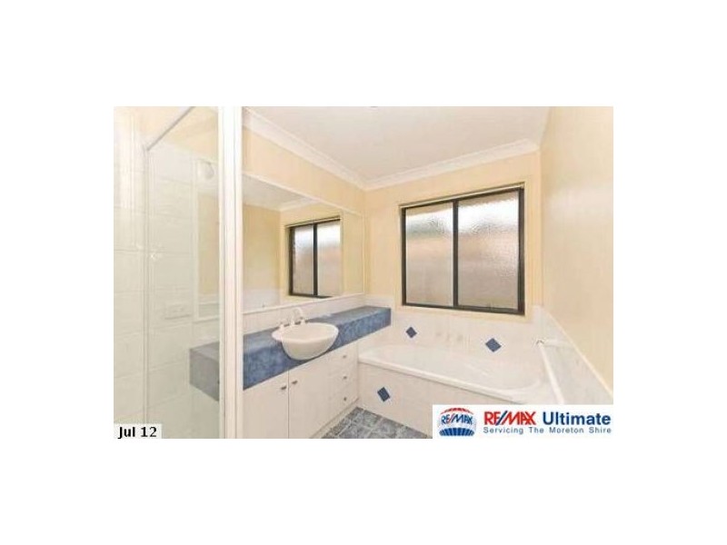 11 Curtin Crescent, Morayfield QLD 4506