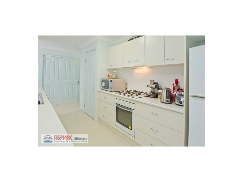 5A Biggs Avenue, Beachmere QLD 4510