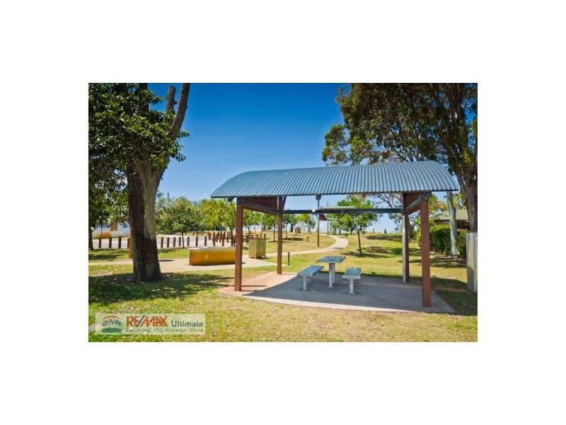 5A Biggs Avenue, Beachmere QLD 4510