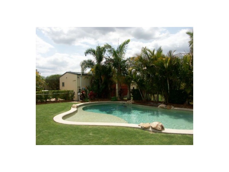 11-13 Eureka Crt, Wamuran QLD 4512