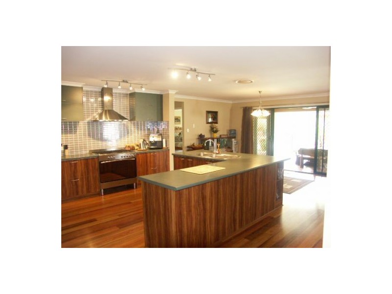 11-13 Eureka Crt, Wamuran QLD 4512