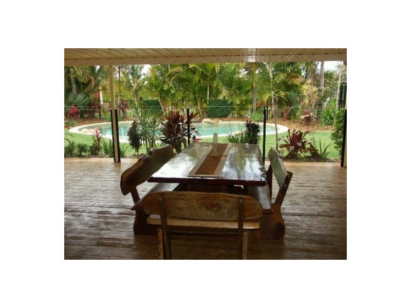 11-13 Eureka Crt, Wamuran QLD 4512