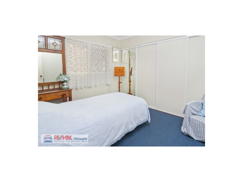 106 Bishop Road, Beachmere QLD 4510