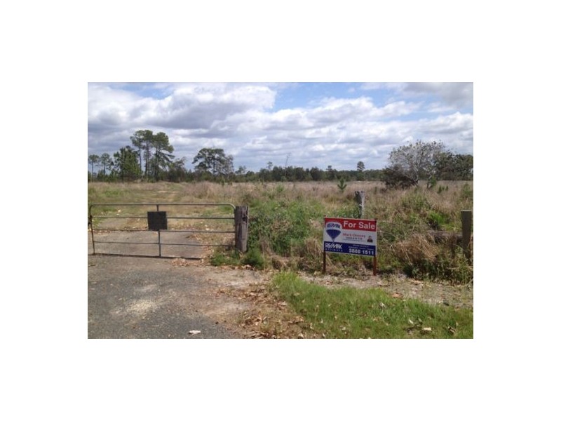 24 Randolph Street, Beachmere QLD 4510