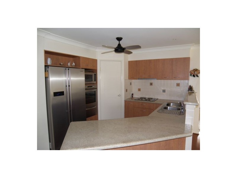 77 Summerfields  Dr, Caboolture QLD 4510