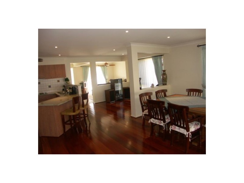 77 Summerfields  Dr, Caboolture QLD 4510