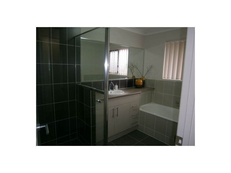 1/ 4 Kalungi Court, Morayfield QLD 4506