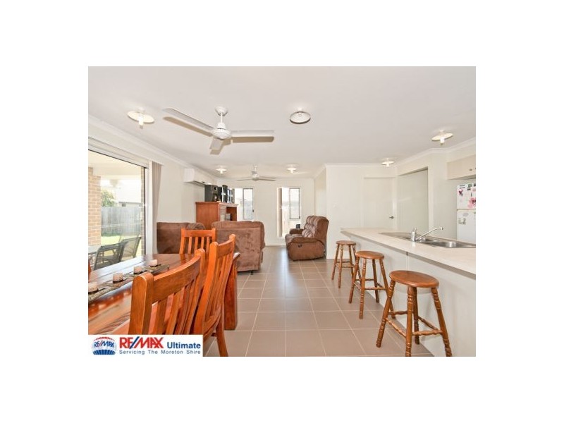 25 Dewdrop Place, Ningi QLD 4511