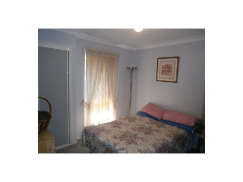 8 Frangipani Court, Kallangur QLD 4503