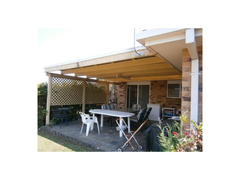 8 Frangipani Court, Kallangur QLD 4503