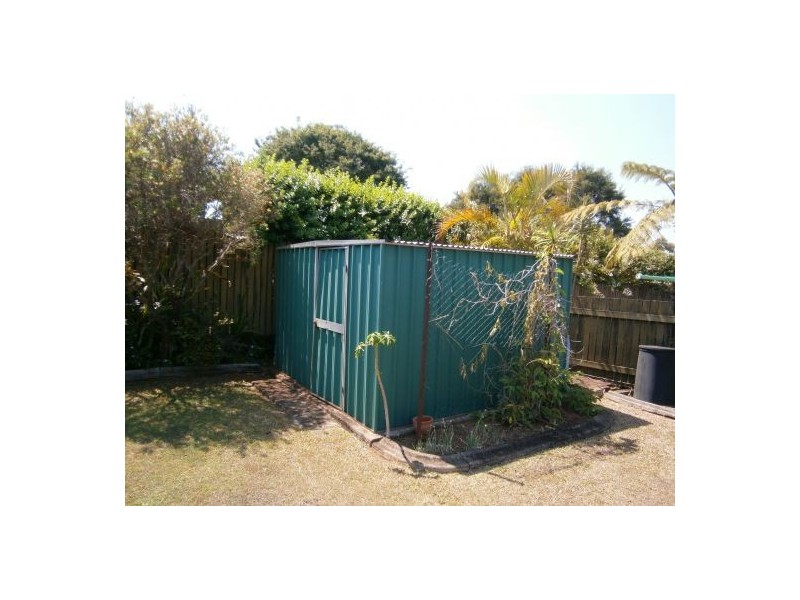 8 Frangipani Court, Kallangur QLD 4503