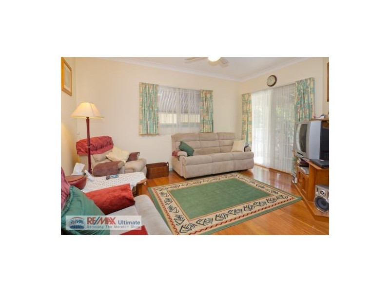 6 Elizabeth  St, Beachmere QLD 4510