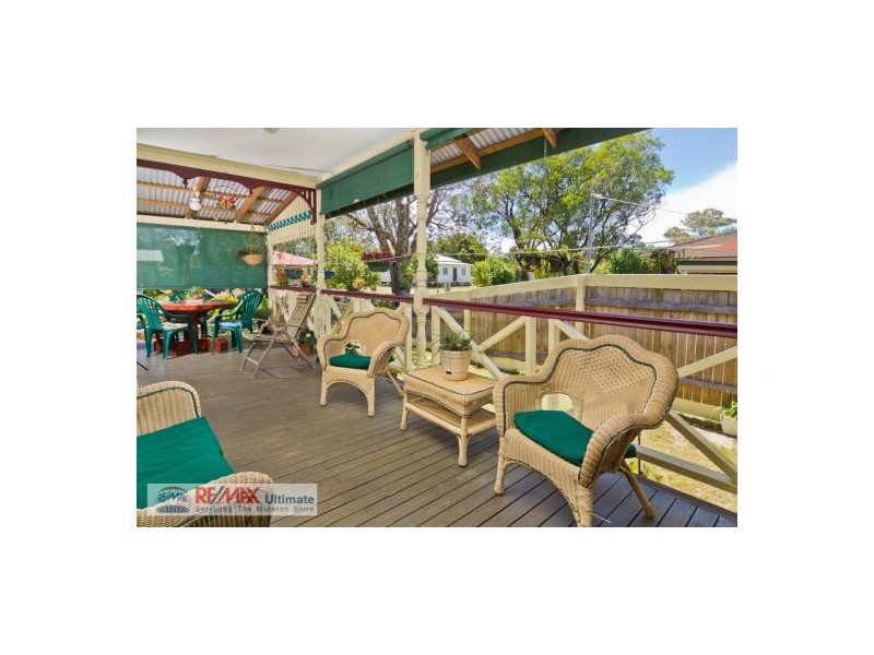 6 Elizabeth  St, Beachmere QLD 4510