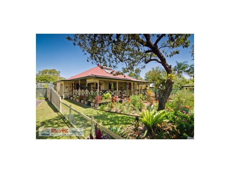 6 Elizabeth  St, Beachmere QLD 4510