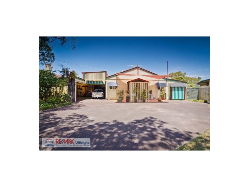 6 Elizabeth  St, Beachmere QLD 4510