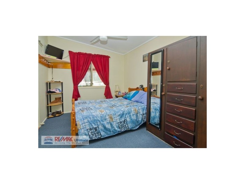 6 Elizabeth  St, Beachmere QLD 4510