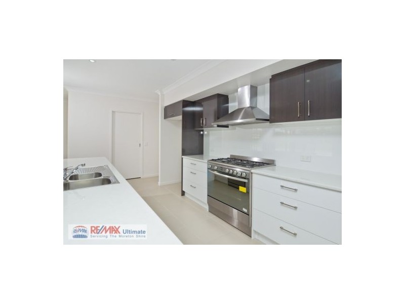 9 Bowerbird Close, Burpengary QLD 4505