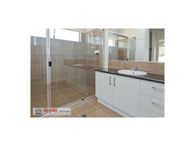 9 Bowerbird Close, Burpengary QLD 4505