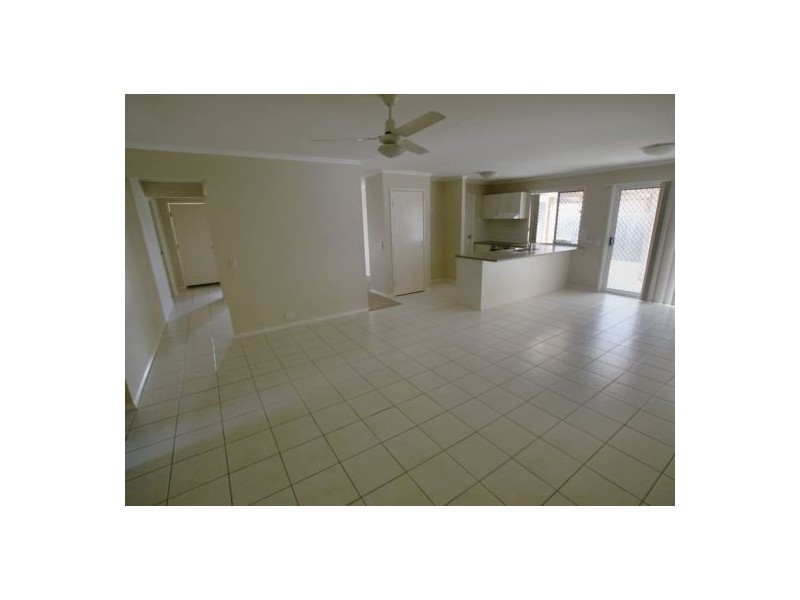 6 Blaxland Place, Narangba QLD 4504