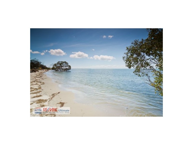 14 Bayside Drive, Beachmere QLD 4510