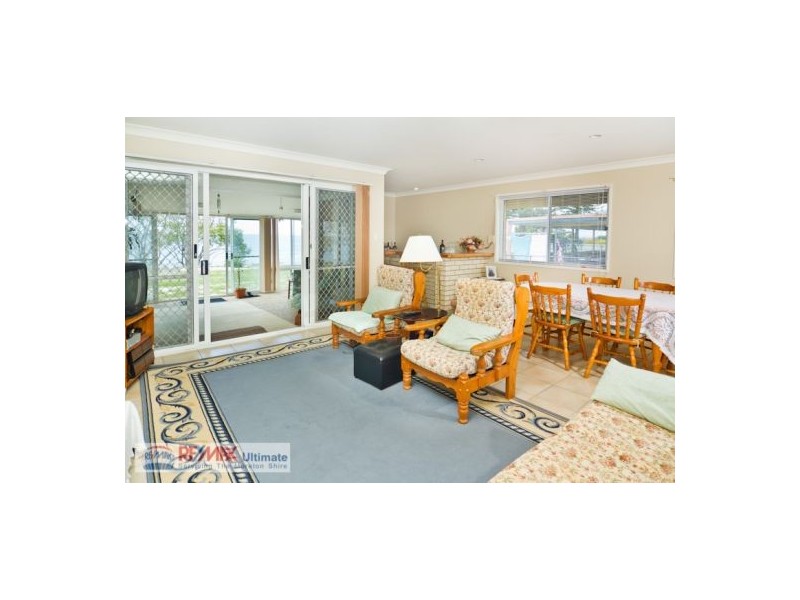 14 Bayside Drive, Beachmere QLD 4510