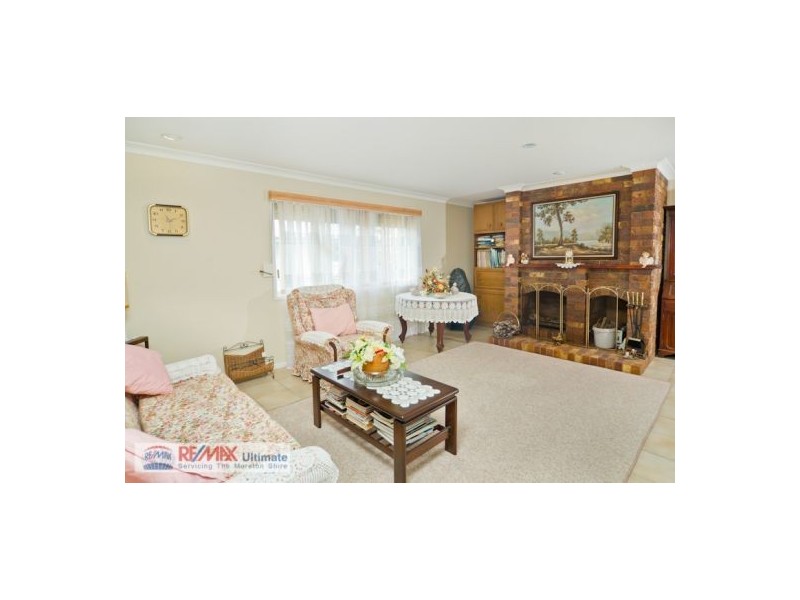 14 Bayside Drive, Beachmere QLD 4510