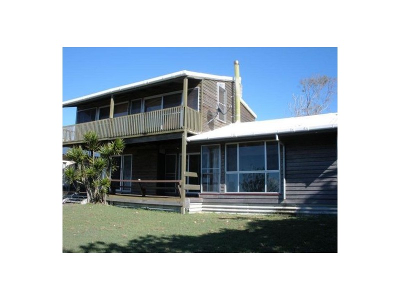 71 Coronation Avenue, Beachmere QLD 4510