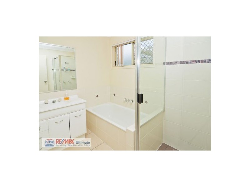 Rothwell QLD 4022
