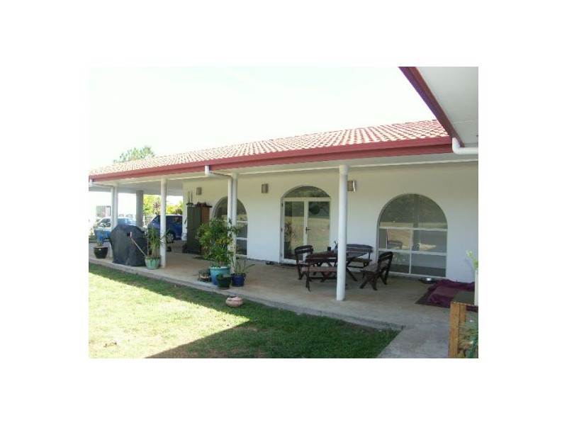 68-70 Shaun Pde, Elimbah QLD 4516
