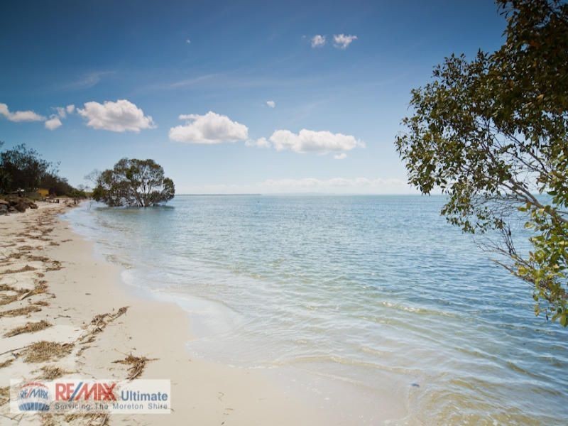 14 Bayside Drive, Beachmere QLD 4510