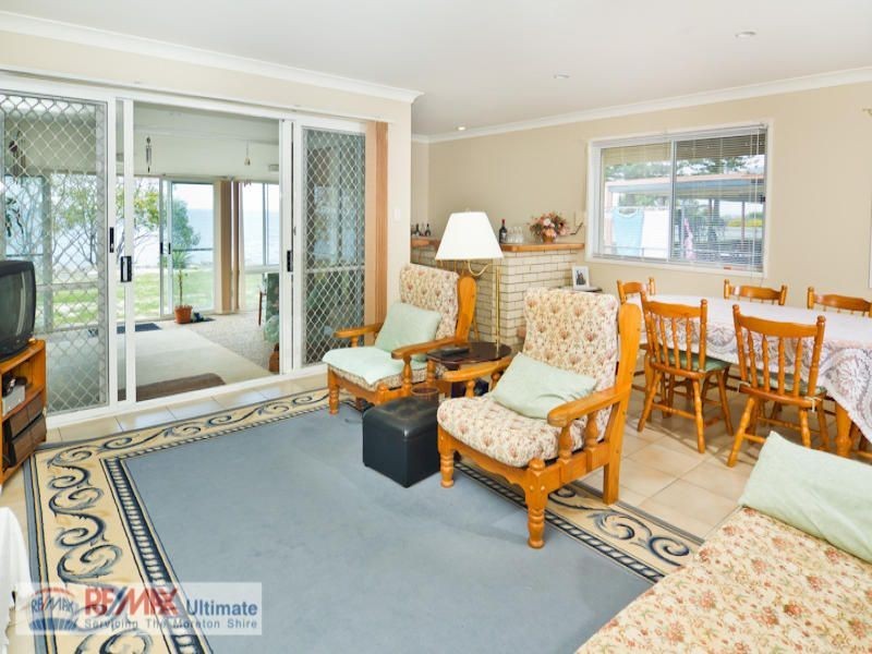 14 Bayside Drive, Beachmere QLD 4510