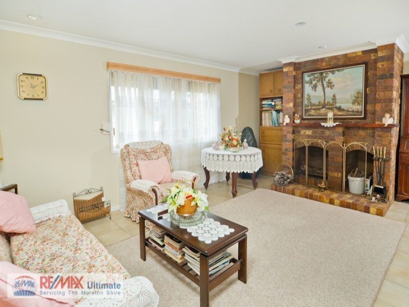 14 Bayside Drive, Beachmere QLD 4510