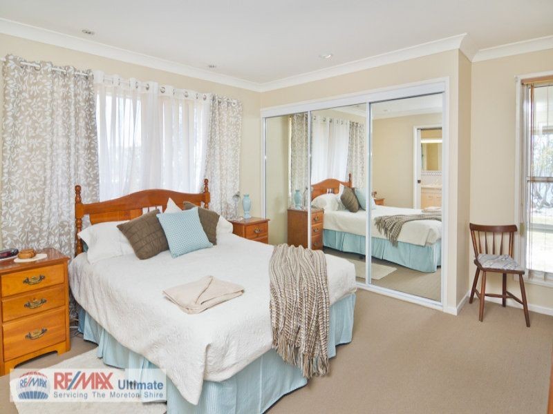 14 Bayside Drive, Beachmere QLD 4510