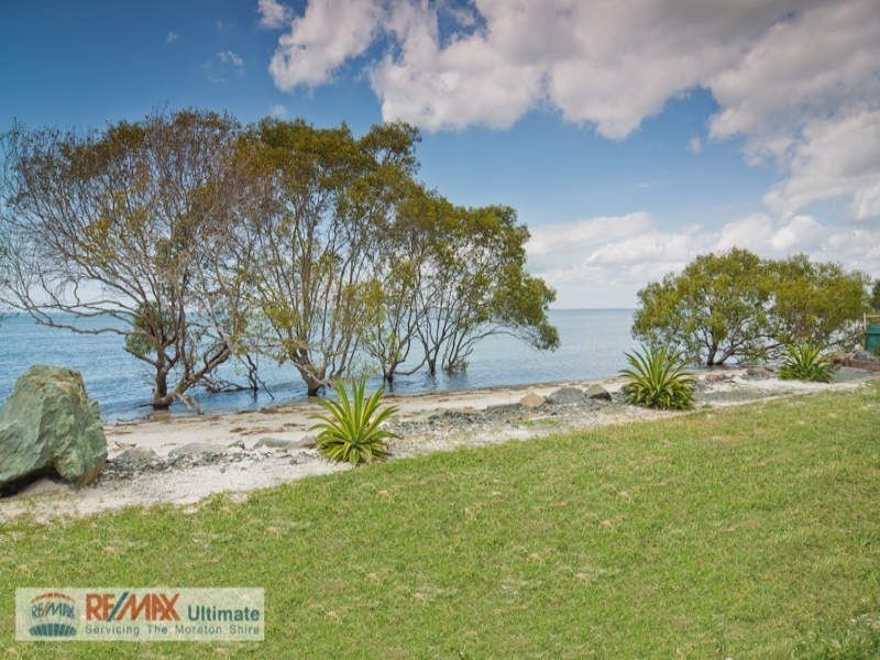 14 Bayside Drive, Beachmere QLD 4510