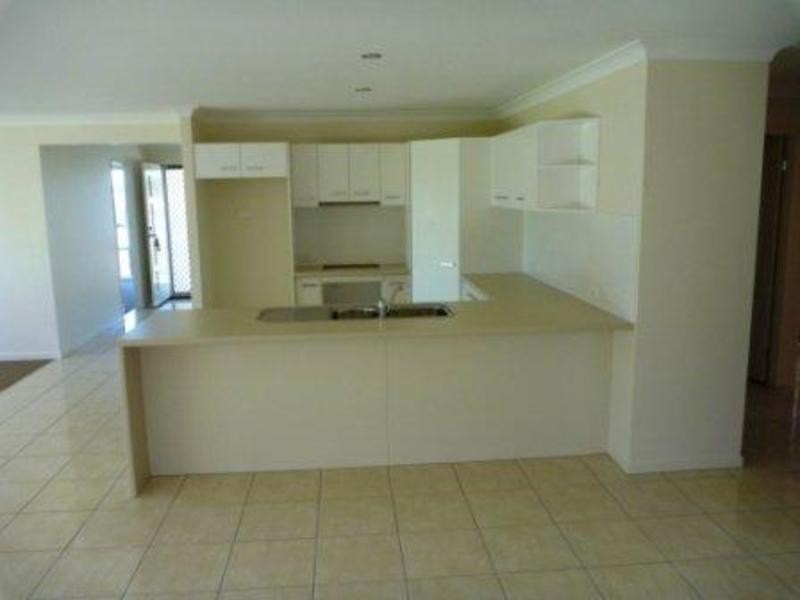 10 Mia Court, Morayfield QLD 4506