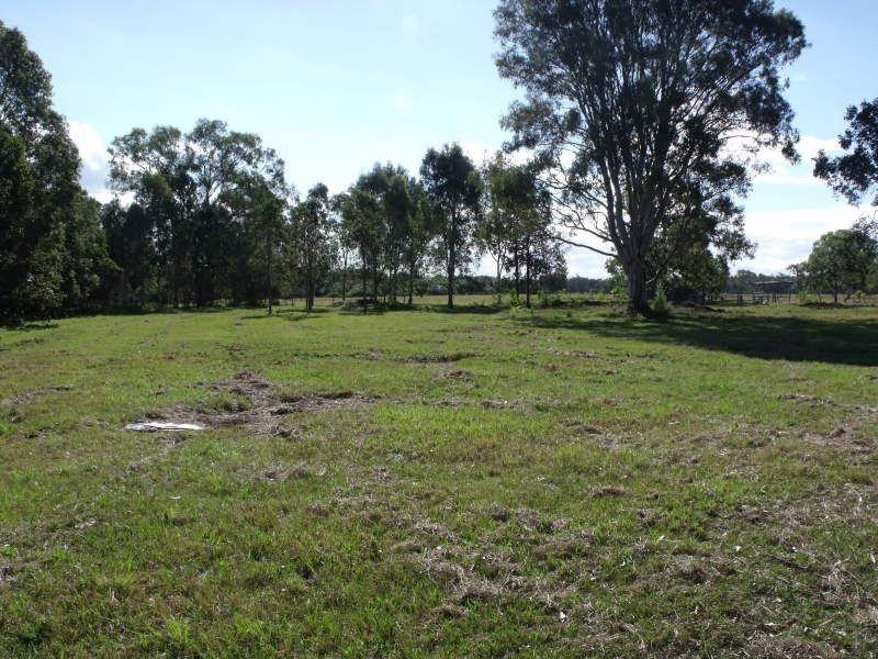 632 Beachmere Road, Beachmere QLD 4510