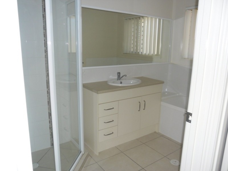 North Lakes QLD 4509