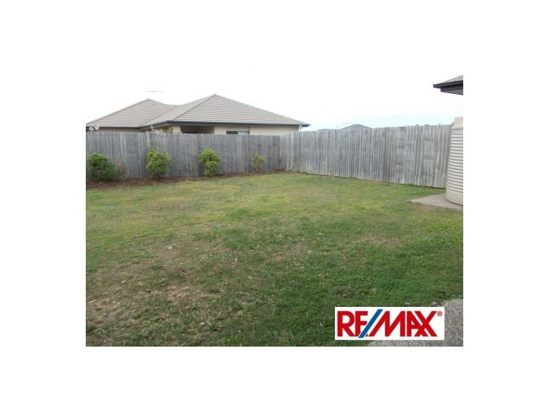 1/4 Player Street, North Lakes QLD 4509