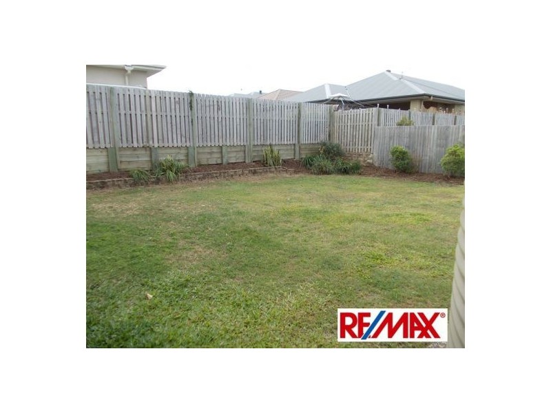 1/4 Player Street, North Lakes QLD 4509
