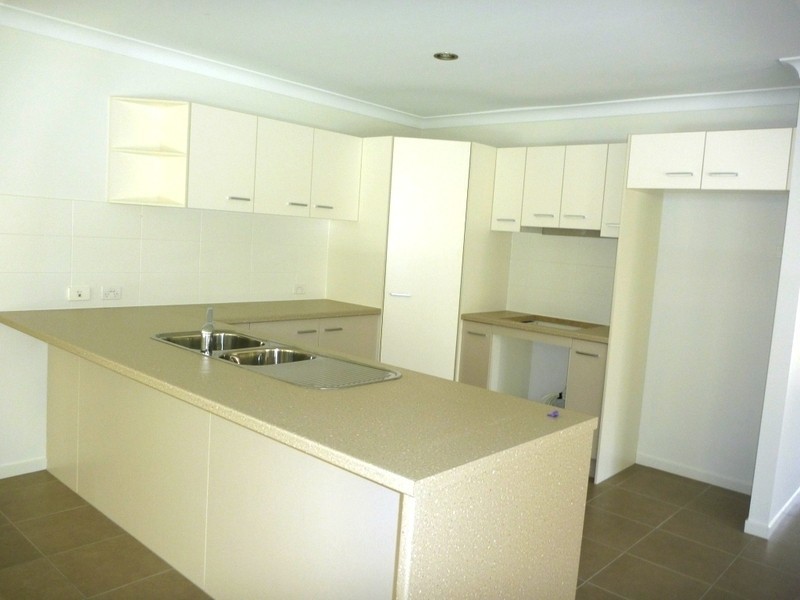 30 Bangalow Street, Morayfield QLD 4506