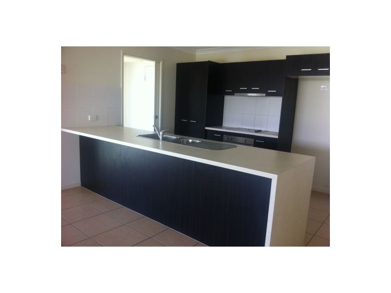 19 Eeles Drive, Morayfield QLD 4506